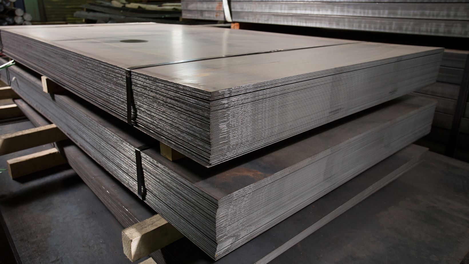 Various Uses and Benefits of 304 Stainless Steel Sheets